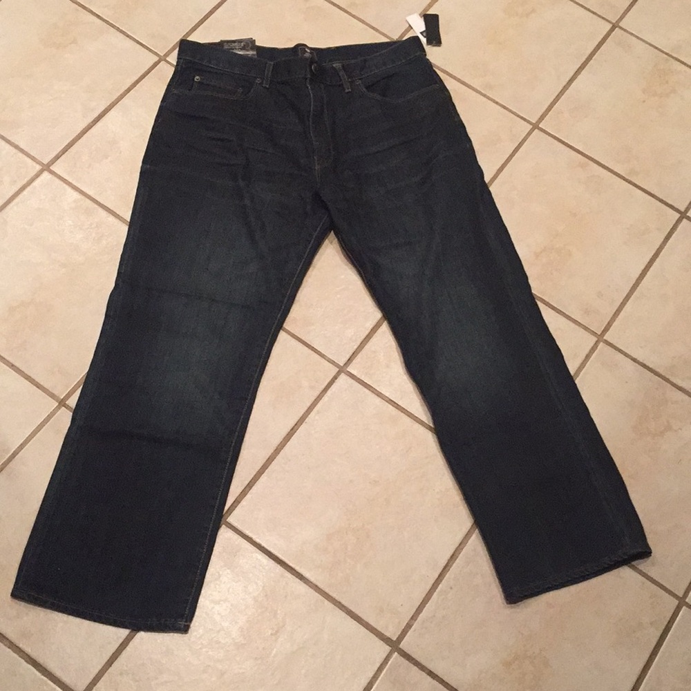 GAP men's loose fit 36x30 NEW w/ tags
